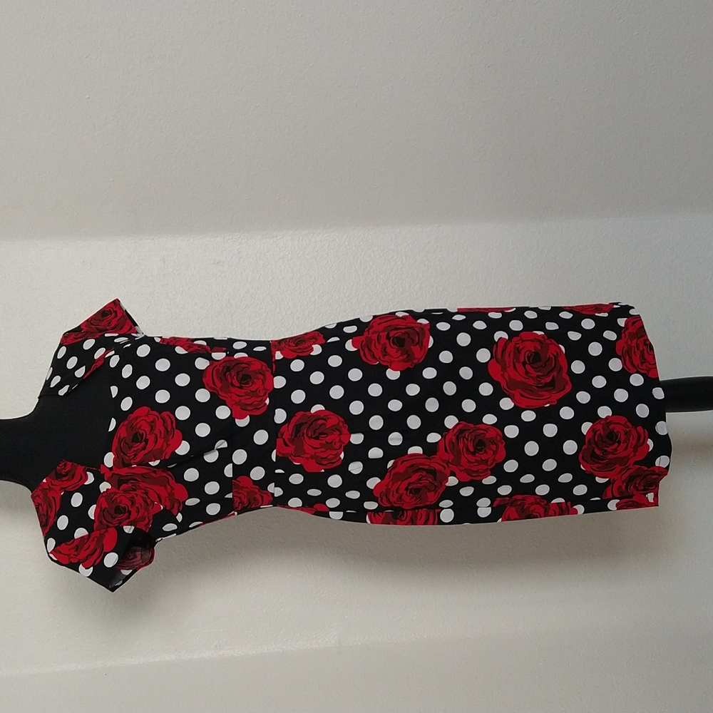 Black and white polka dot floral